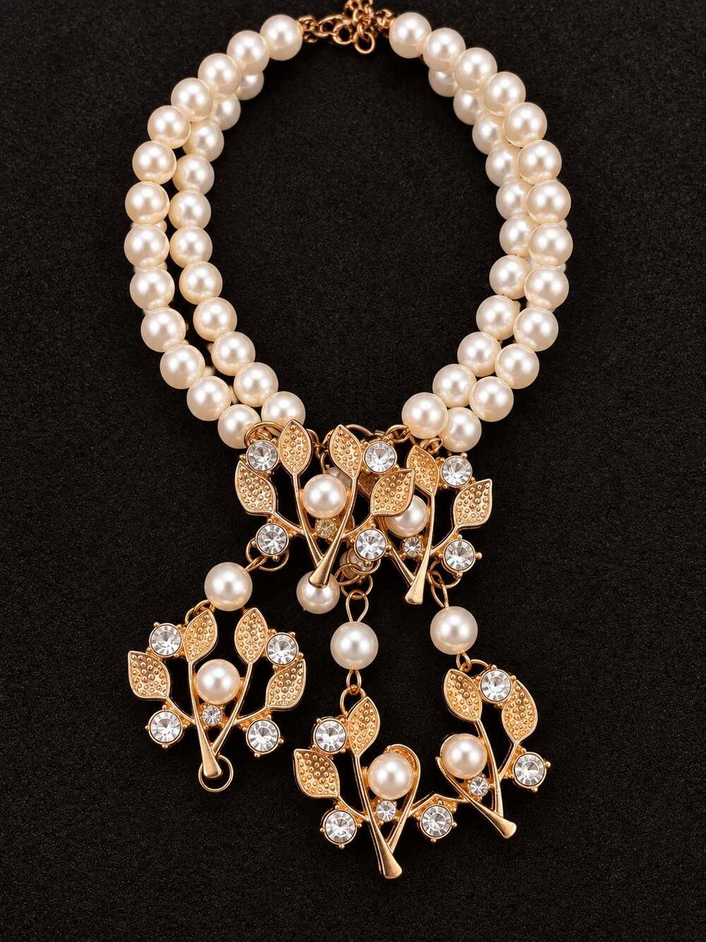 Faux Pearl Rhinestone Necklace